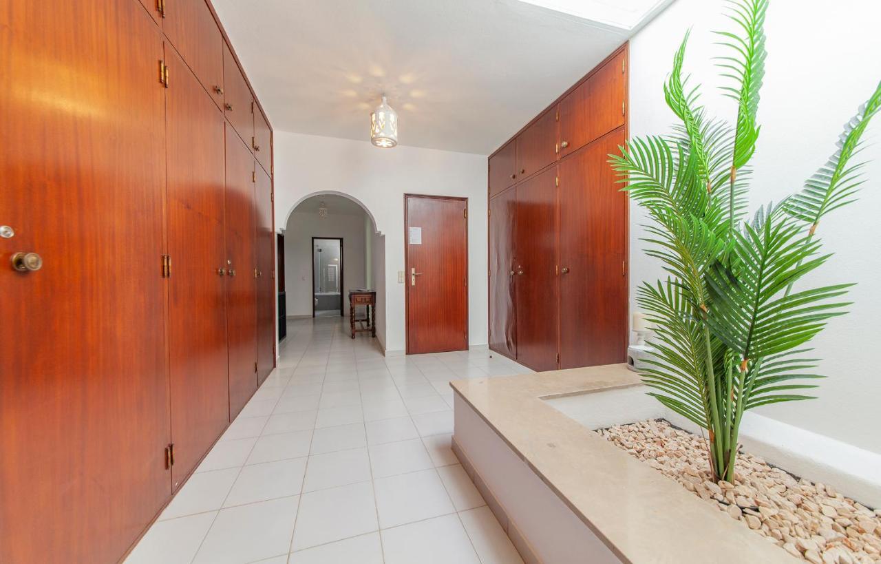 N - Astonishing Bay View Guesthouse Lagos Luaran gambar